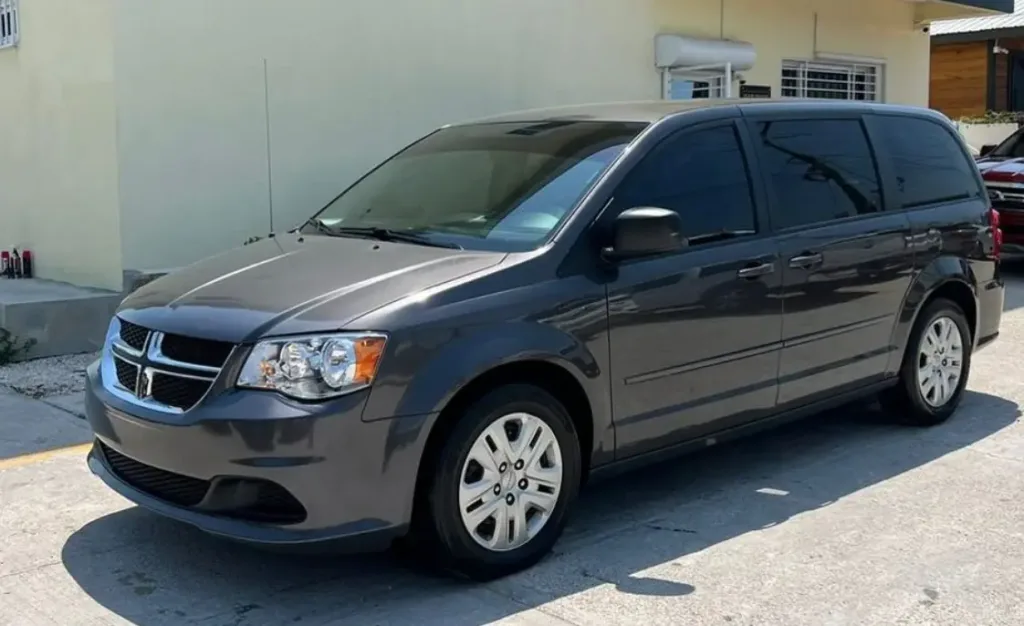 Grey minivan used for Palmento Grove transfers between Hopkins and Belize City, San Ignacio and Placencia